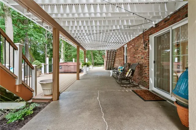 2474 Wedgewood Drive gallery image 43