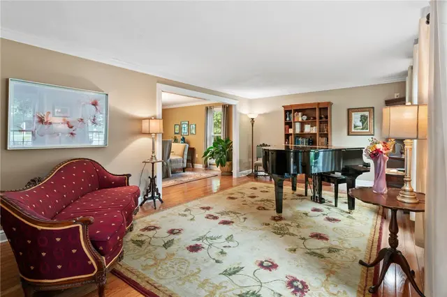 2474 Wedgewood Drive gallery image 44