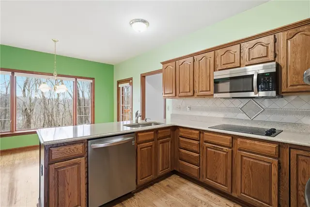 2478 Matterhorn Dr gallery image 2