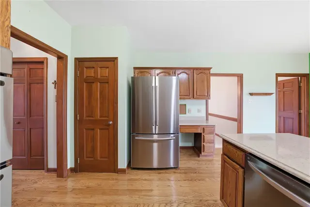 2478 Matterhorn Dr gallery image 3