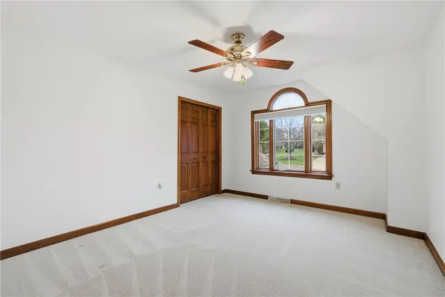 2478 Matterhorn Dr gallery image 12