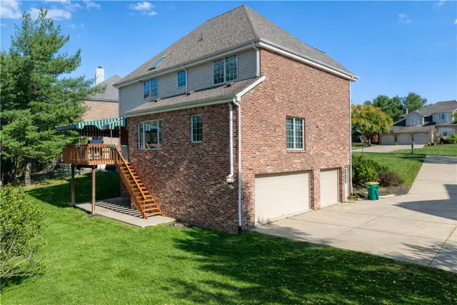2478 Matterhorn Dr gallery image 19