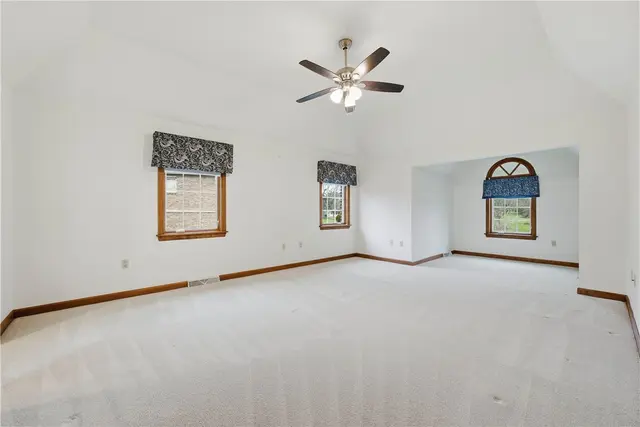 2478 Matterhorn Dr gallery image 44