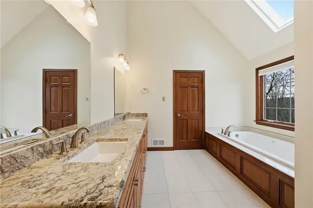 2478 Matterhorn Dr gallery image 49