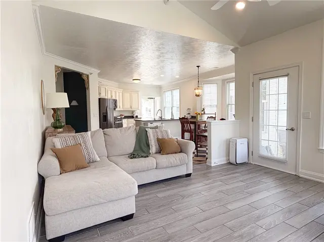 248 Adams Pointe Blvd 7 gallery image 4
