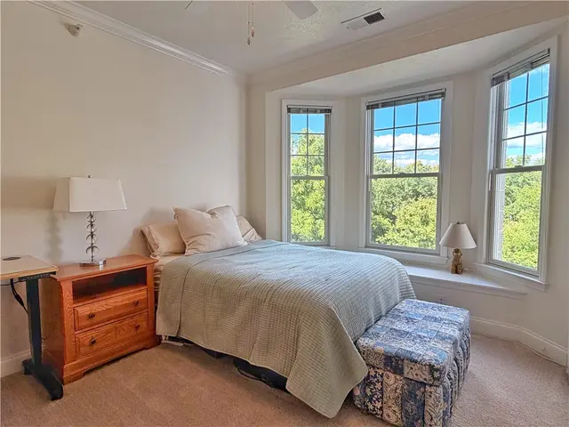 248 Adams Pointe Blvd 7 gallery image 9