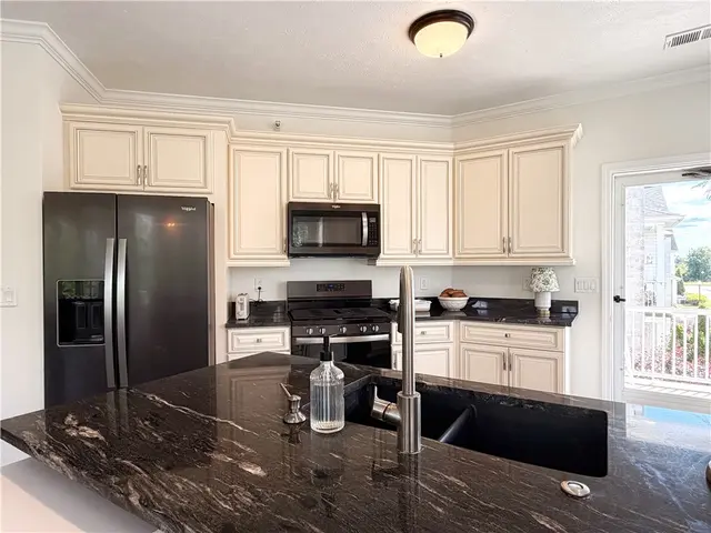 248 Adams Pointe Blvd 7 gallery image 20