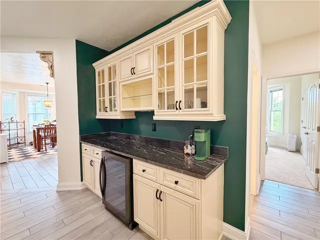 248 Adams Pointe Blvd 7 gallery image 35