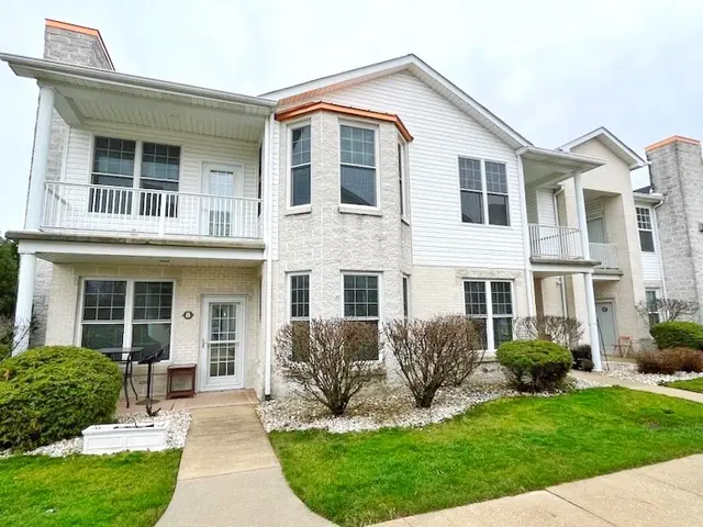248 Adams Pointe Blvd 7