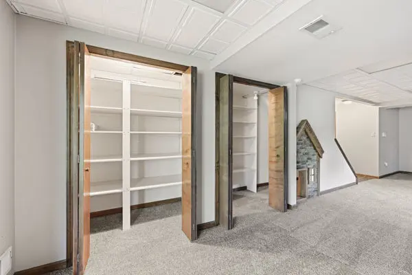 2493 Elkridge Drive DRIVE gallery image 18