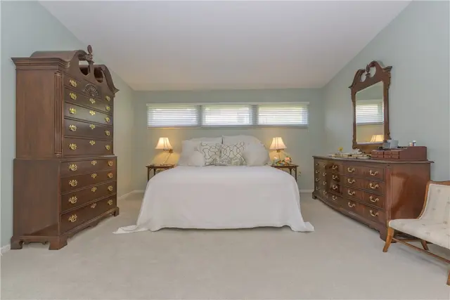 2498 Foxbriar Ct gallery image 23