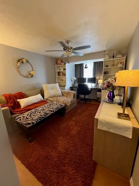 25 Maple Ct. gallery image 18