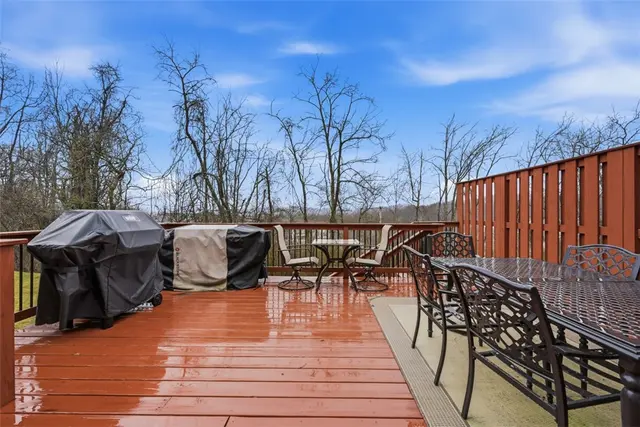 250 Corey Dr gallery image 31