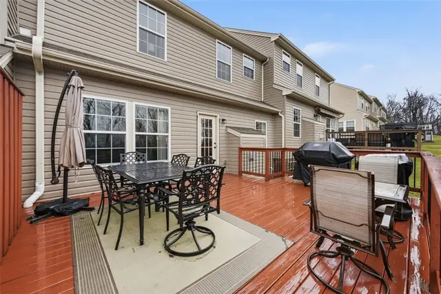 250 Corey Dr gallery image 32