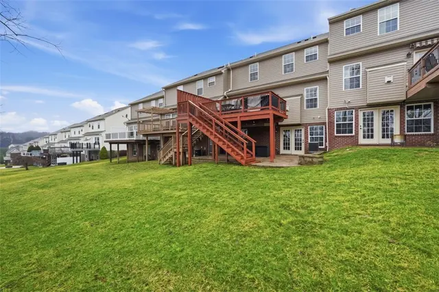 250 Corey Dr gallery image 36