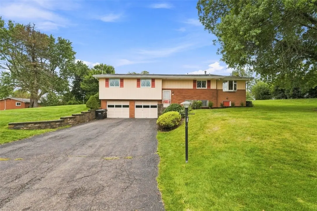 251 Alcott Dr