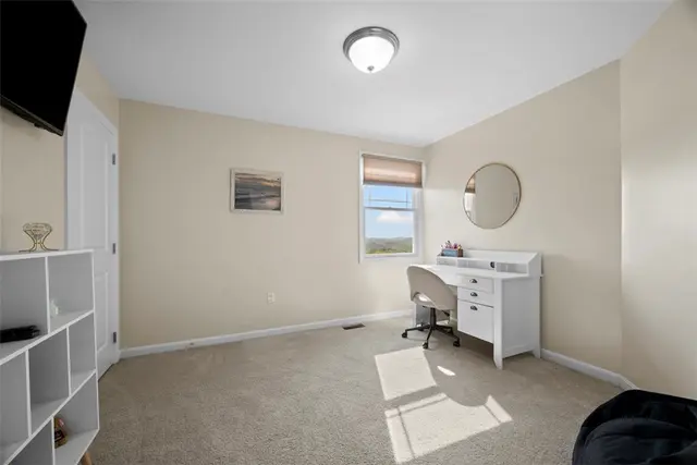 251 Estates Drive gallery image 6