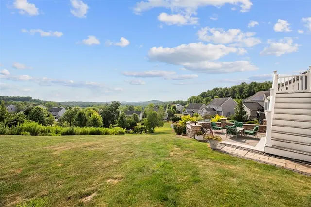 251 Estates Drive gallery image 9