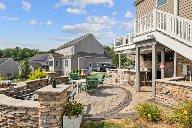 251 Estates Drive gallery image 22