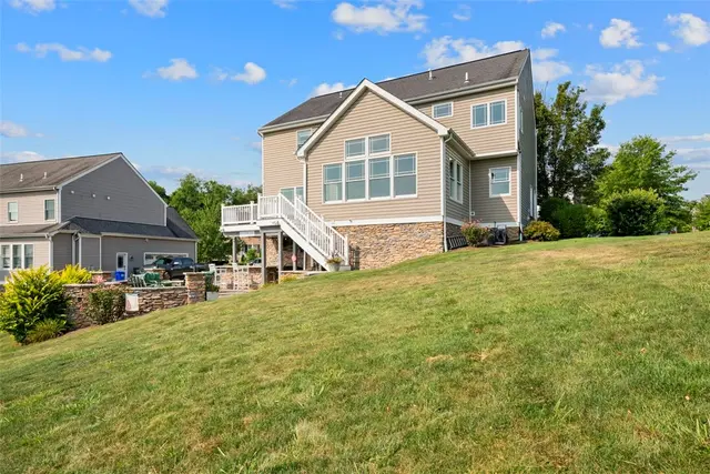 251 Estates Drive gallery image 43