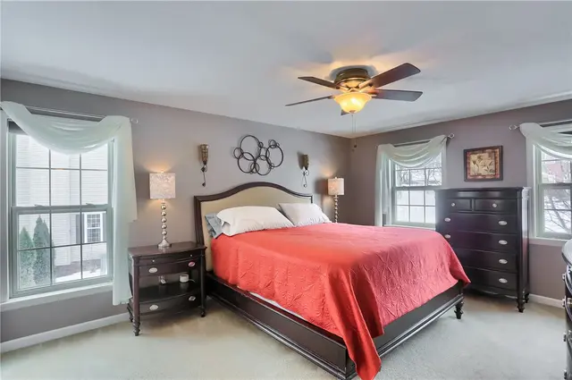 251 Saint Leonards Ln gallery image 36