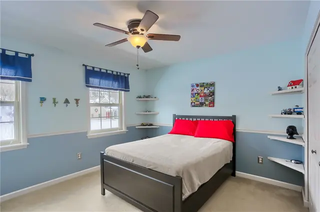 251 Saint Leonards Ln gallery image 44