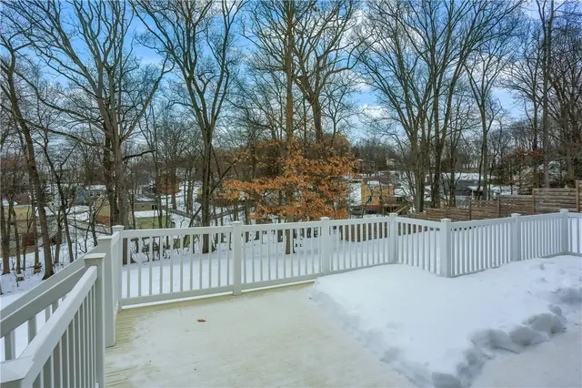 251 Saint Leonards Ln gallery image 47