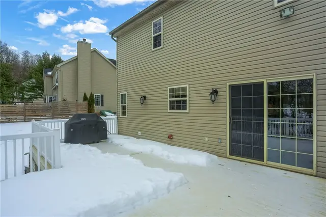 251 Saint Leonards Ln gallery image 48