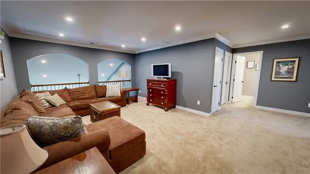 2515 ADELE gallery image 34