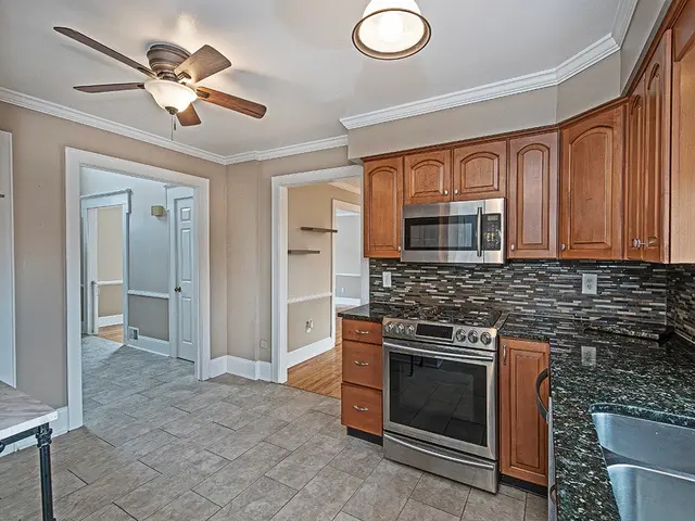 2515 Alydar Dr gallery image 5