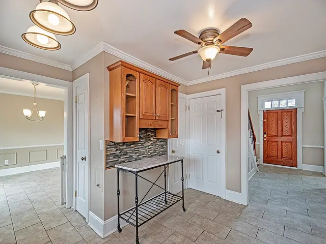 2515 Alydar Dr gallery image 8