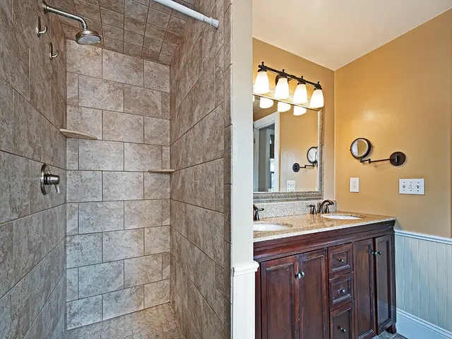 2515 Alydar Dr gallery image 22