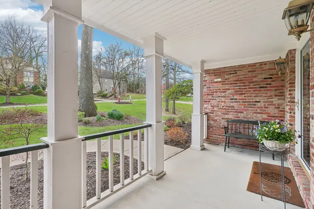 2519 Lindenwood DRIVE gallery image 16