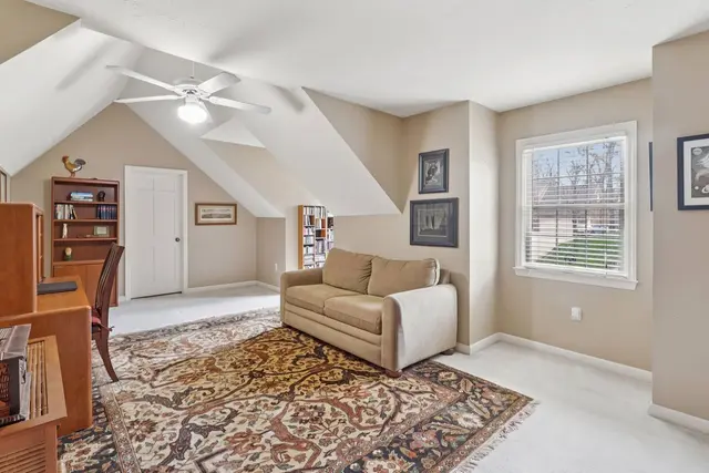 2519 Lindenwood DRIVE gallery image 19