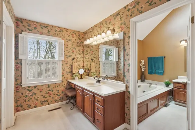 2519 Lindenwood DRIVE gallery image 22