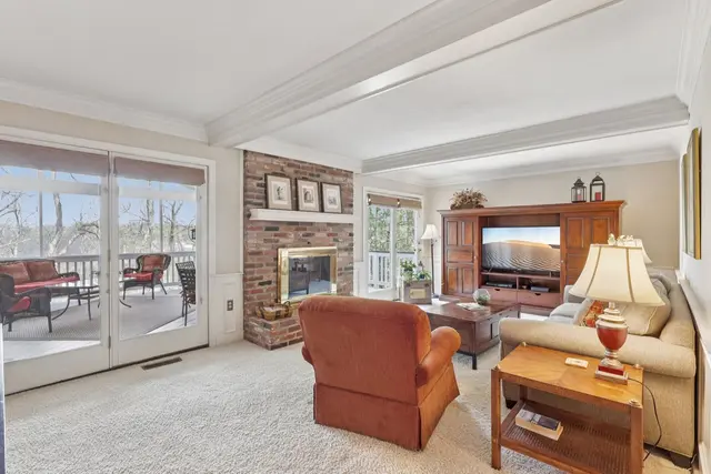 2519 Lindenwood DRIVE gallery image 23