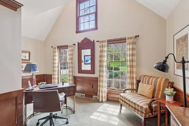 2519 Lindenwood DRIVE gallery image 33