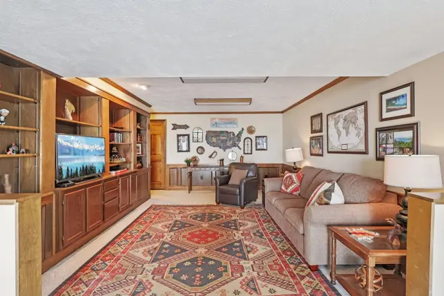 2519 Lindenwood DRIVE gallery image 41