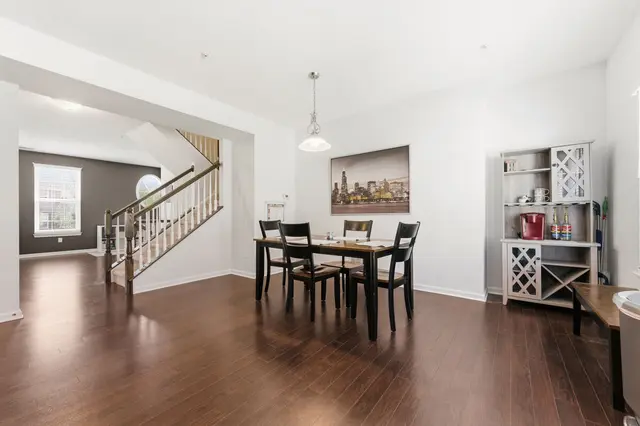 252 Broadstone DRIVE gallery image 33