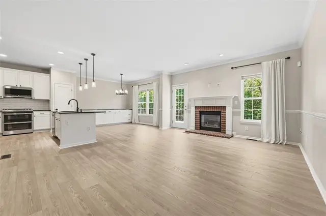 252 Corey Dr gallery image 14