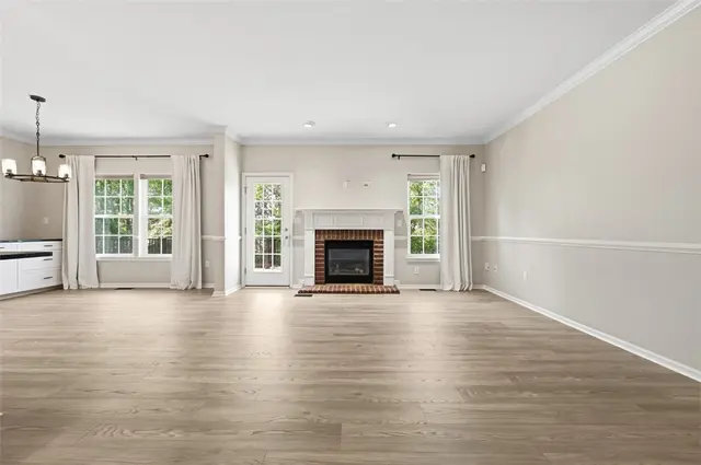 252 Corey Dr gallery image 17