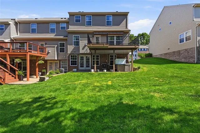 252 Corey Dr gallery image 19