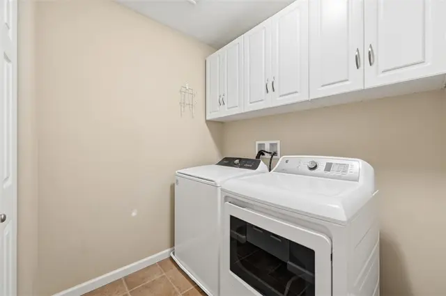 252 Corey Dr gallery image 22