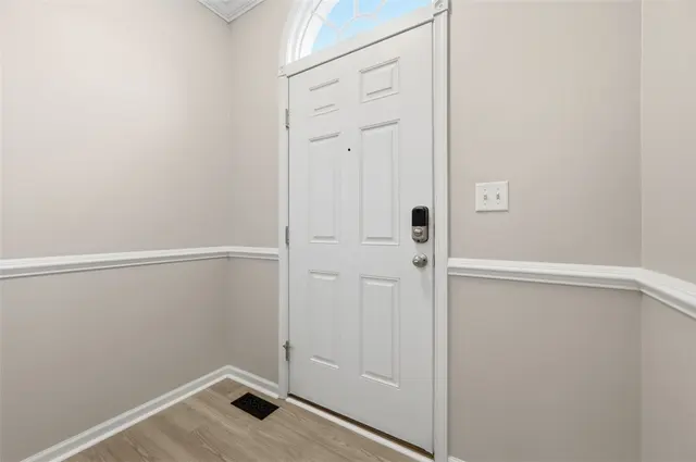 252 Corey Dr gallery image 27