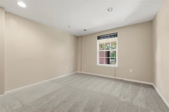 252 Corey Dr gallery image 42