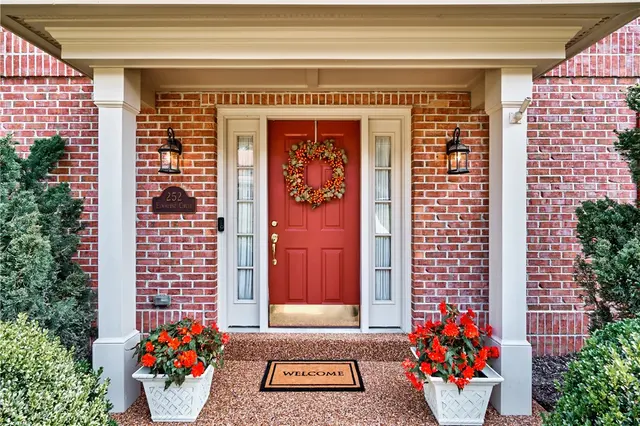252 Elmhurst Cir gallery image 21