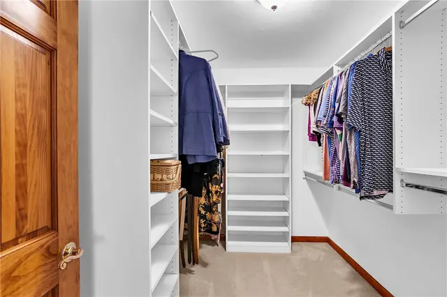 252 Elmhurst Cir gallery image 23