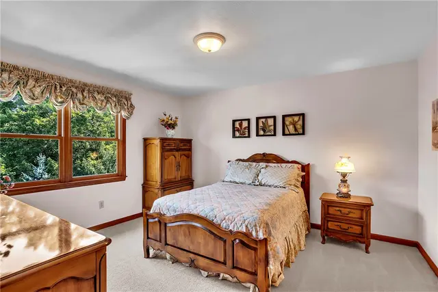 252 Elmhurst Cir gallery image 26