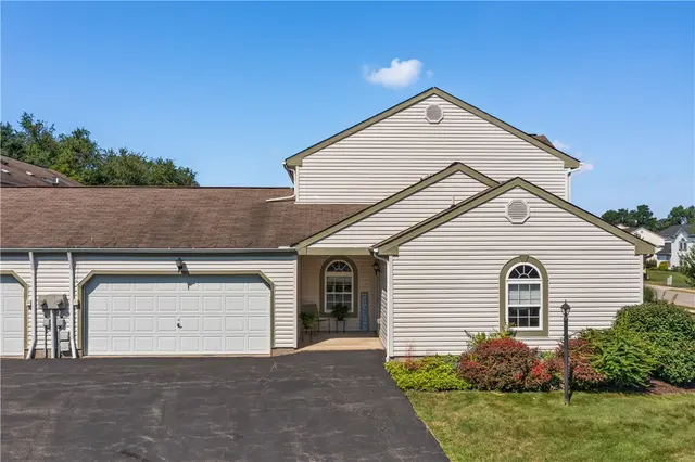 252 Huckleberry Ct gallery image 15
