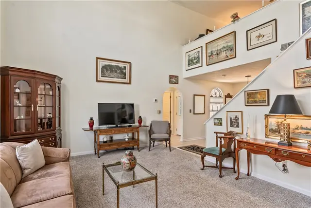 252 Huckleberry Ct gallery image 16